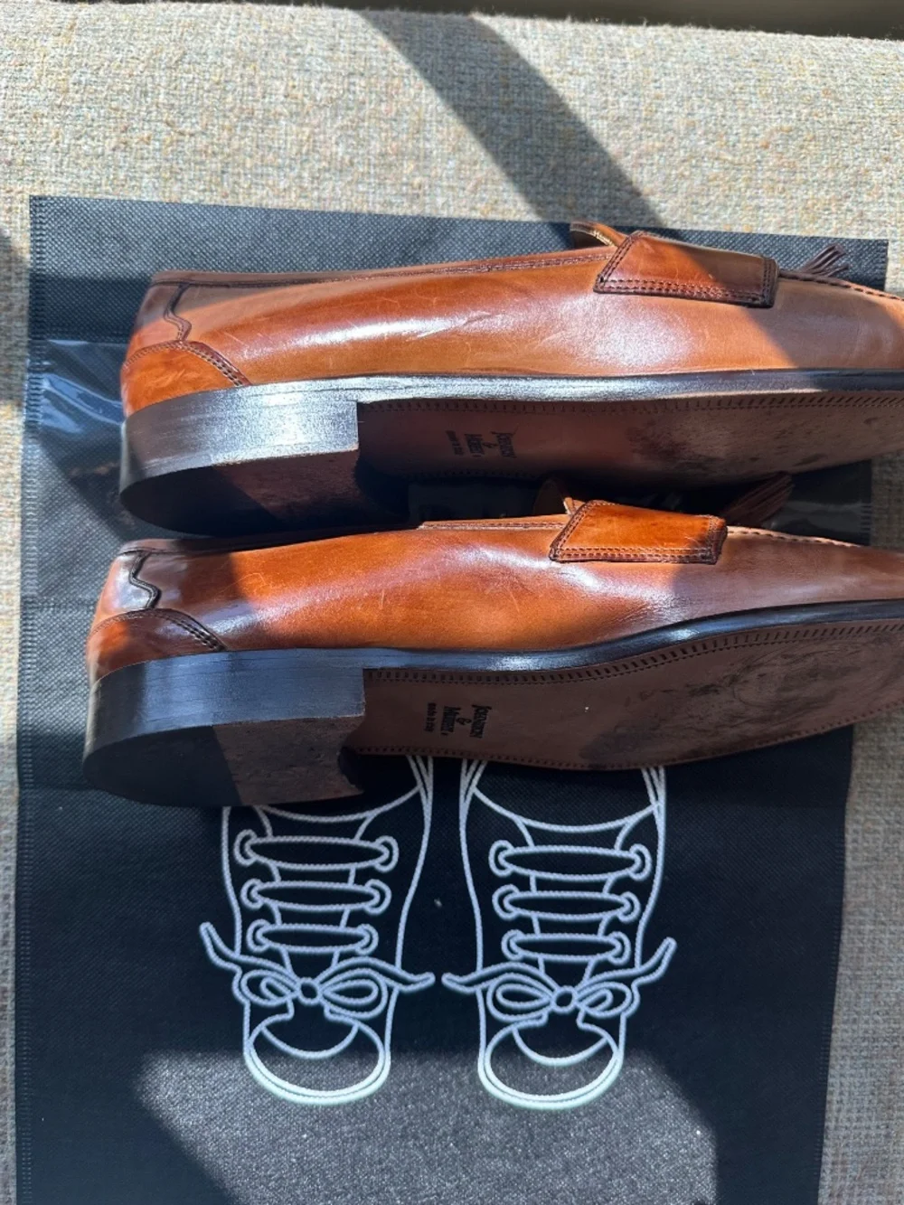 JOHNSTON & MURPHY BROWN TASSELED BROWN LEATHER LOAFERS-SIZE 11/EUC